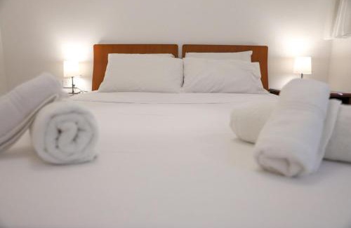 Marsalforn Apartamento | Cosy 3BR Apt with private Terrace & Wifi in Gozo by 360 Estates