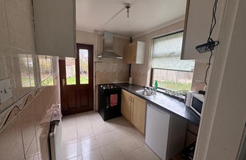 Oldbury Casa | Cosy 4 Bedroom Birmingham