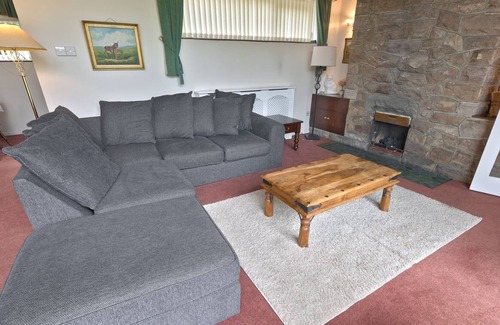 Helen's Bay Casa | Cosy 4BR in Helens Bay ★ 5 min walk to beach 🌊