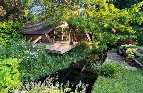 Winchester Cabina | Cosy A-Frame cabin nestled in the chalk steams of Hampshire