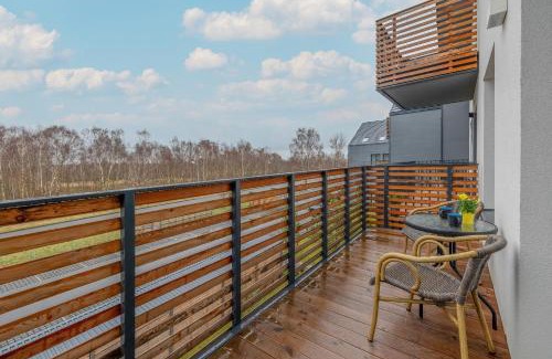 Dzwirzyno Apartamento | Cosy and Bright Apartment in Dźwirzyno with Furnished Balcony and Free Parking by Noclegi Renters
