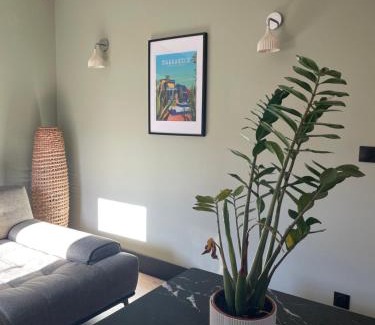 Plan-de-la-Tour Apartamento | Cosy and Chic Apartment