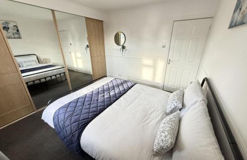 Bray on Thames Casa | Cosy and comfy 4-bed house in Burnham Slough Near Legoland and Winsdor Castle