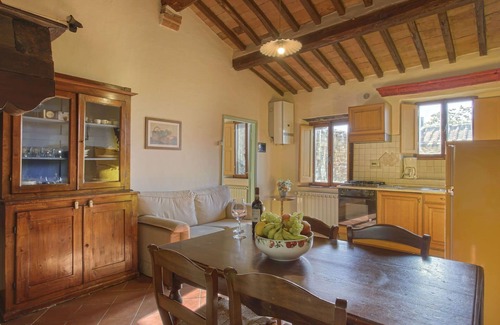 Tavarnelle Val di Pesa Apartamento | Apartamento con piscina, WIFI, TV, patio, mascotas permitida, vista panorámica, aparcamiento