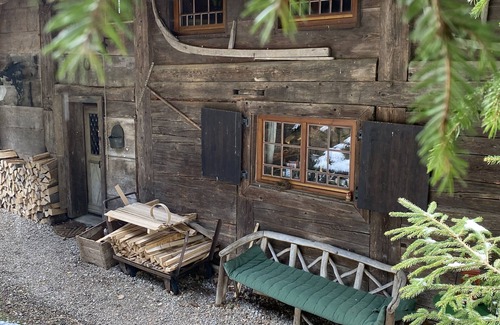 Spielweg Apartamento | Cosy apartment in historical Black Forest wooden Cottage