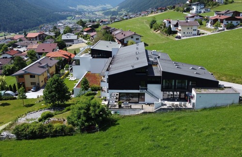 Telfes im Stubai Apartamento | Precioso apartamento con WIFI, piscina, TV, terraza, mascotas permitida y aparcamiento