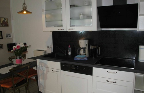 Altenkirchen Villa | Bonito apartamento en villa para 2 personas con WIFI, TV, terraza, mascotas permitida y aparcamiento