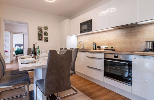 Frymburk Apartamento | Precioso apartamento para 4 personas con WIFI, TV, terraza y aparcamiento
