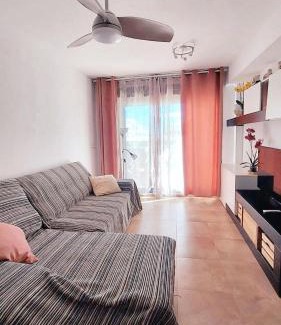 San Jorge Apartamento | Cosy Apartment in Castellón with Shared Pool, 55 sqm