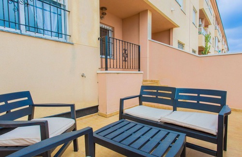 Los Alcázares Apartamento | Hermoso apartamento para 6 personas con piscina, WIFI, TV, terraza y mascotas permitida
