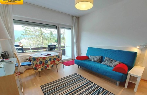 Bad Mitterndorf Apartamento | Acogedor apartamento para 2 personas con WIFI, TV, balcón, mascotas permitida y aparcamiento