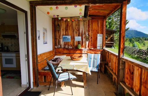 Seefeld in Tirol Apartamento | muy bien equipadas, vistas panorámicas, soleado jardín con cenador y barbacoa