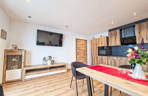 Distelberg Apartamento | Bonito apartamento para 4 personas con WIFI, TV, terraza y aparcamiento