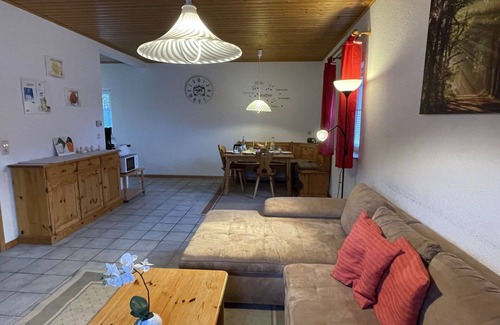 Thalfang Apartamento | Hermoso apartamento para 4 personas con WIFI, TV, terraza, mascotas permitida y aparcamiento