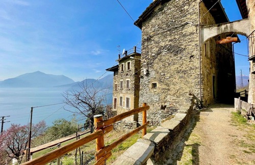 Naggio Apartamento | Bonito apartamento para 4 personas con WIFI, TV, terraza, mascotas permitida y aparcamiento