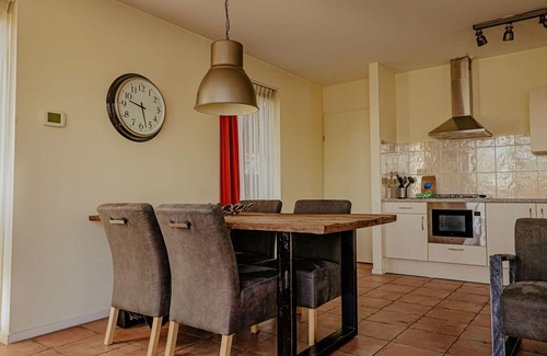 Municipality of Uitgeest Apartamento | Acogedor apartamento para 4 personas con WIFI, TV, terraza, mascotas permitida y aparcamiento
