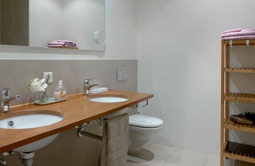 Central Interlaken Apartamento | Cosy apartment for 4 people with WIFI, TV, balcony and panoramic view