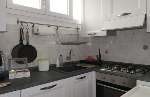 Savena Apartamento | Acogedor apartamento para 4 personas con WIFI, A/C, TV, balcón y aparcamiento