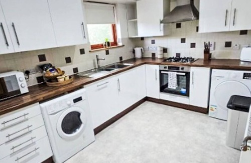 Forres Apartamento | Cosy apartment for 4 people with WIFI, TV and balcony