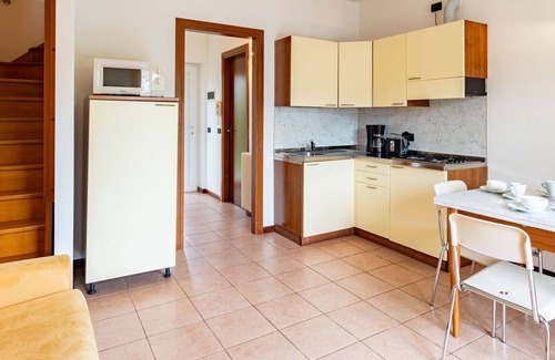 Garda Apartamento | Cosy apartment for 4 people with pool, WIFI, A/C, TV, patio and parking