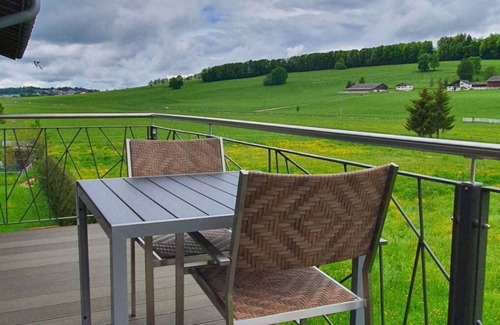 Muriaux Apartamento | Hermoso apartamento para 2 personas con jacuzzi, WIFI, TV y balcón