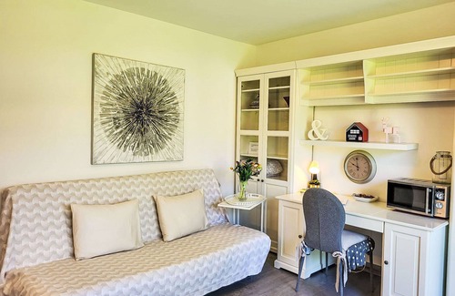 Caslano Apartamento | Bonito apartamento para 4 personas con TV, patio, mascotas permitida y aparcamiento