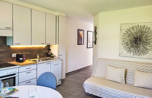 Caslano Apartamento | Bonito apartamento para 4 personas con TV, patio, mascotas permitida y aparcamiento