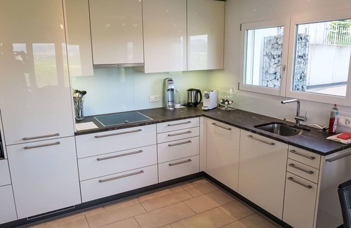 Reichenburg Apartamento | Acogedor apartamento para 2 personas con WIFI, TV, terraza y vista panorámica