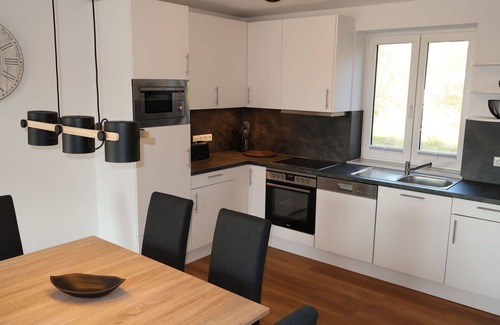 Wremen Apartamento | Hermoso apartamento para 6 personas con WIFI, TV, mascotas permitida y aparcamiento