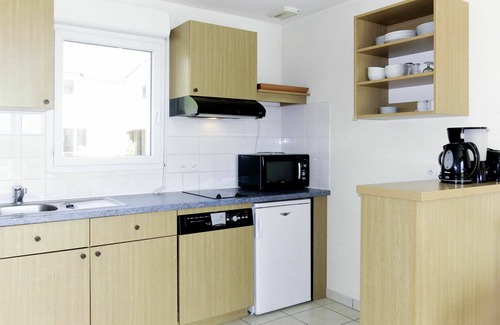 Azay-le-Rideau Casa | Hermoso apartamento en villa con piscina, WIFI, TV, terraza, mascotas permitida y aparcamiento