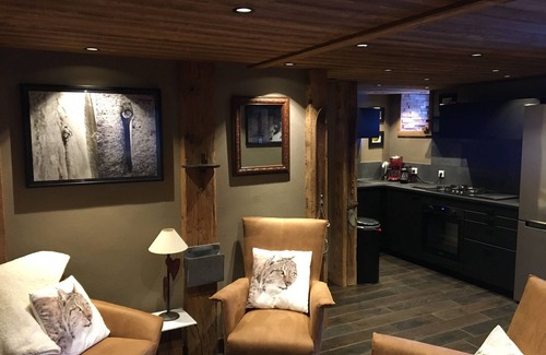 Vallorcine Chalet De Esquí | Cosy apartment in a quiet, authentic chalet