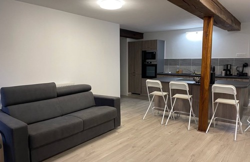 Marboue Apartamento | Cosy apartment in a riverside mill