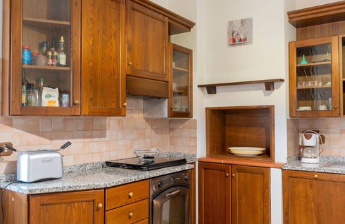 Bolsena Villa | Hermoso apartamento en villa para 12 personas con piscina, WIFI, TV, terraza y aparcamiento