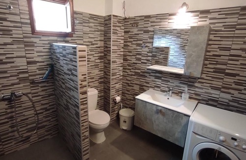Amarinthos Apartamento | Cosy Apartment in Relaxed Neigboorhood