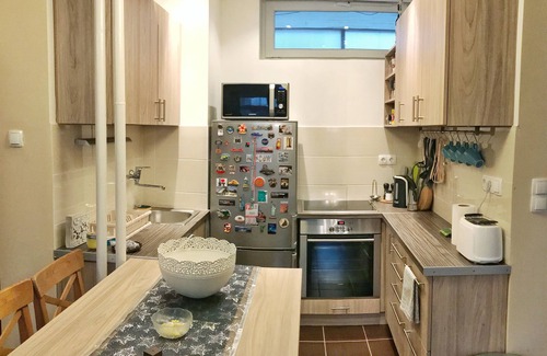 Veszprem Condominio | Acogedor apartamento en el centro del distrito universitario.