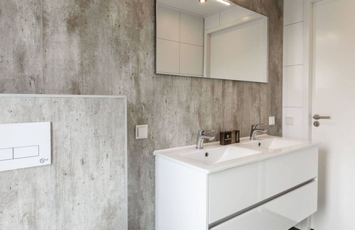 Wolfshuis Casa | Bonito apartamento en villa para 6 personas con WIFI, piscina, A/C, TV, terraza y aparcamiento