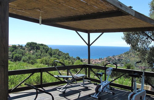 San Lorenzo al Mare Casa | Cosy apartment in villa with A/C, pool, patio, pets allowed, panoramic view and parking