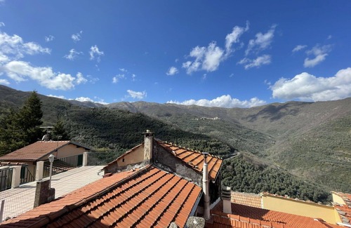 Valloria Apartamento | Bonito apartamento para 4 personas con WIFI, TV, terraza y aparcamiento