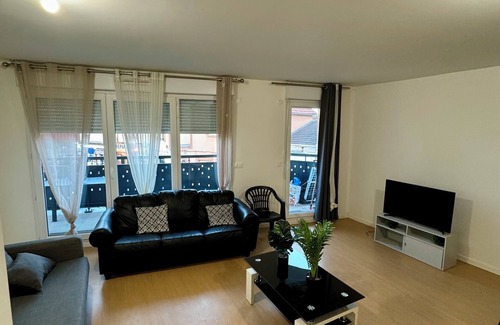 Drancy Apartamento | Cosy apartment located in Drancy near Paris / CDG