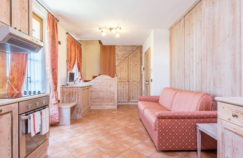 Almazzago Apartamento | Acogedor apartamento "Maso Margherita - Ara" con balcón, jardín y Wi-Fi