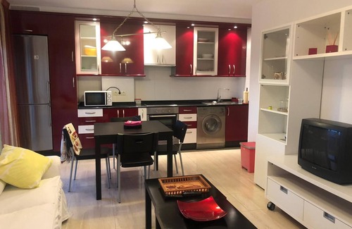 Puebla del Caraminal Apartamento | Acogedor apartamento con colores completamente decorada e iluminada sala de estar