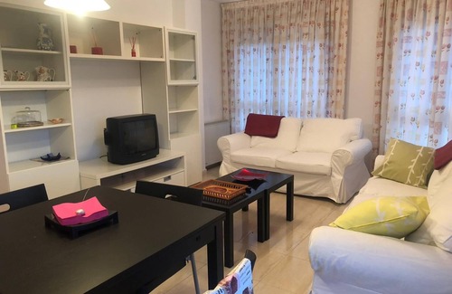 Puebla del Caraminal Apartamento | Acogedor apartamento con colores completamente decorada e iluminada sala de estar