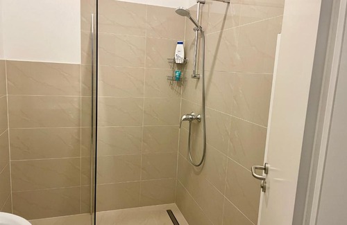 Wahring Apartamento | Cosy Apartment with Terrace & Free Parking