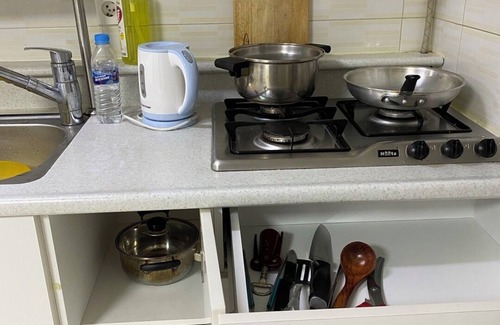 Guro-dong Apartamento | Cosy Apertment with Great Home Office Room, 5 mins near Subway, Market, Cafe.