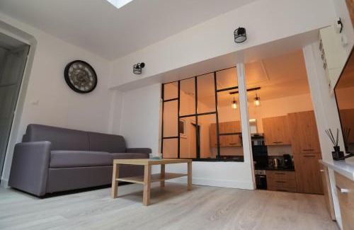 Auxerre Apartamento | Cosy appartement Hyper centre ville avec cour + Patio