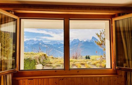 Schoenried Apartamento | Cosy appartment 10 min from Gstaad with stunning view