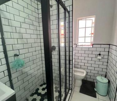 Boksburg Apartamento | Cosy apt 10min to OR Tambo