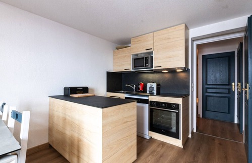 Saint-Sorlin-d'Arves Apartamento | Cosy apt 8 ppl, mountain view, pool, parking