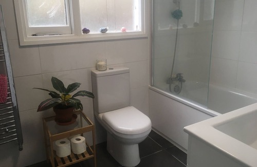 Homerton Casa | Cosy bedroom in Hackney Central Victorian terrace house