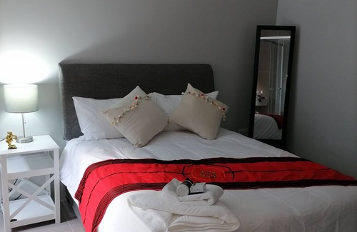 Khayelitsha Cama Y Desayuno | Cosy bnb in a secluded part of Ilitha Park, khayelitsha